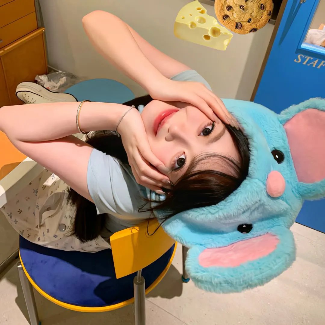 怕羞的黄莺